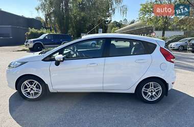 Хэтчбек Ford Fiesta 2012 в 