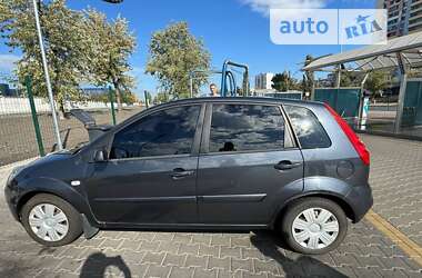 Хэтчбек Ford Fiesta 2007 в Киеве