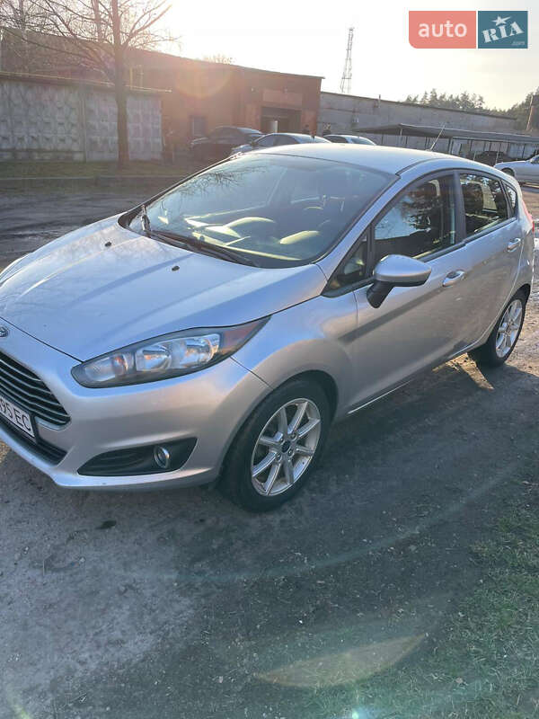 Хэтчбек Ford Fiesta 2019 в Ромнах