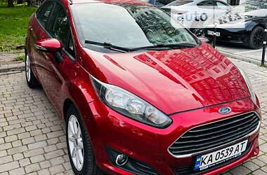 Седан Ford Fiesta 2015 в Ивано-Франковске