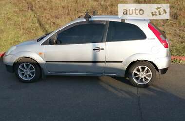 Хэтчбек Ford Fiesta 2003 в Киеве