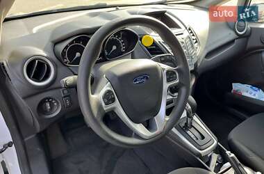 Седан Ford Fiesta 2017 в 