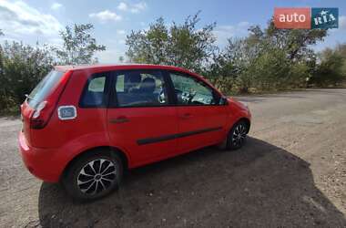 Хэтчбек Ford Fiesta 2007 в 