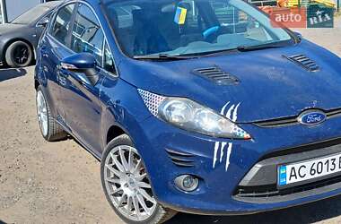 Седан Ford Fiesta 2009 в Львові