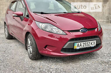 Хетчбек Ford Fiesta 2012 в Києві