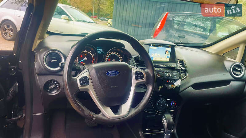 Седан Ford Fiesta 2017 в Киеве