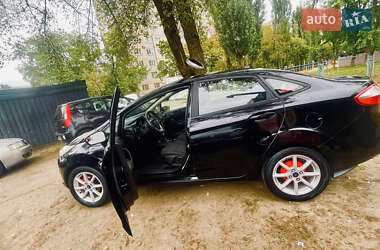 Седан Ford Fiesta 2017 в Києві