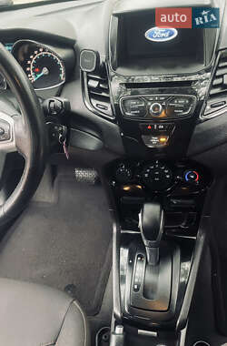 Седан Ford Fiesta 2017 в Києві