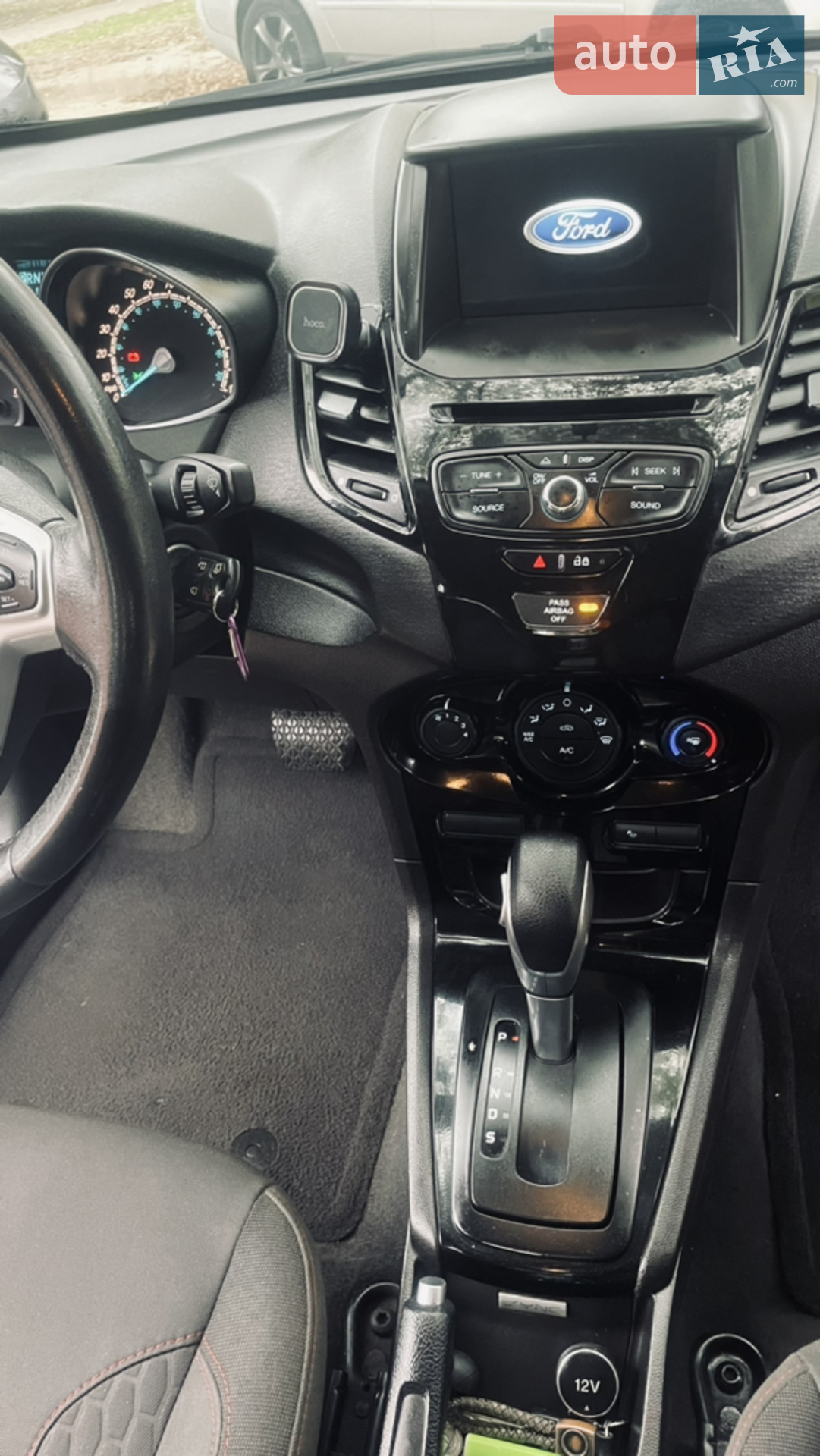 2017 Ford Fiesta - мініатюра 25