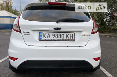 Хетчбек Ford Fiesta 2014 в Києві