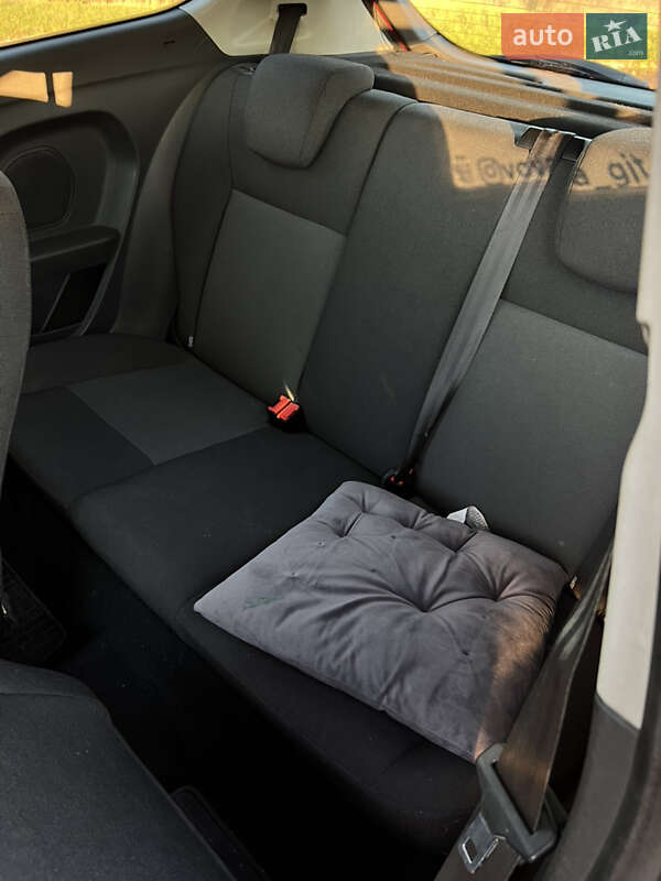 Хэтчбек Ford Fiesta 2013 в Фастове фото 12 Хэтчбек Ford Fiesta 2013 в Фастове