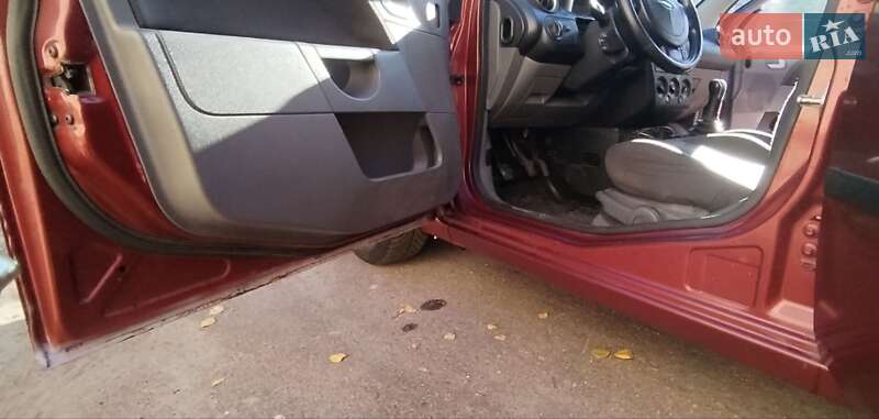 Хэтчбек Ford Fiesta 2002 в Житомире