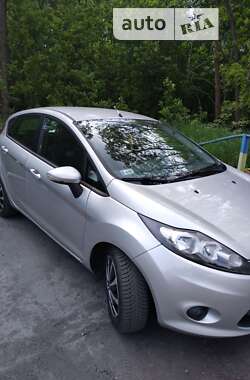 Хетчбек Ford Fiesta 2010 в Червонограді