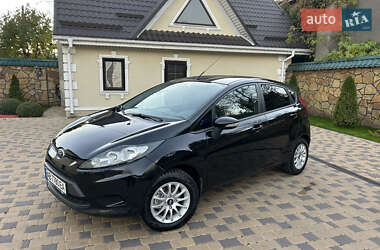 Хэтчбек Ford Fiesta 2012 в Могилев-Подольске