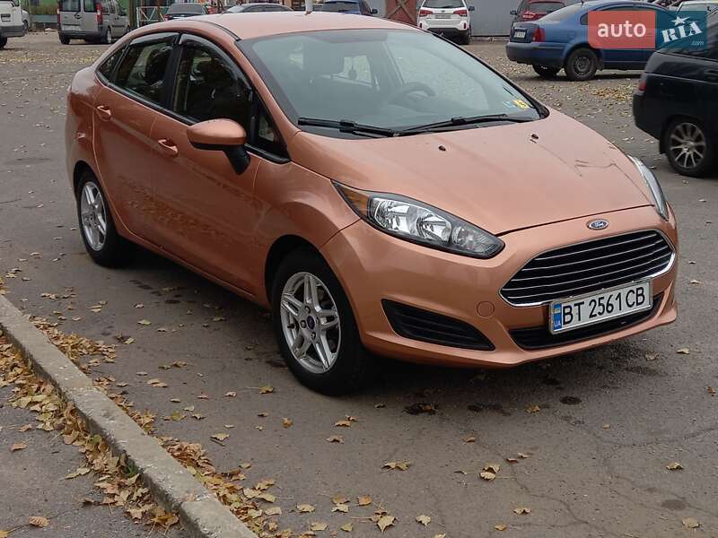 Седан Ford Fiesta 2017 в Миколаєві