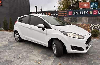 Хэтчбек Ford Fiesta 2016 в Днепре