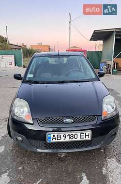 Хэтчбек Ford Fiesta 2008 в Песчанке