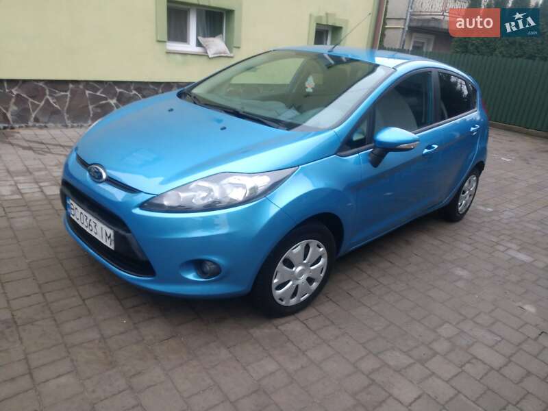 Хетчбек Ford Fiesta 2010 в Львові