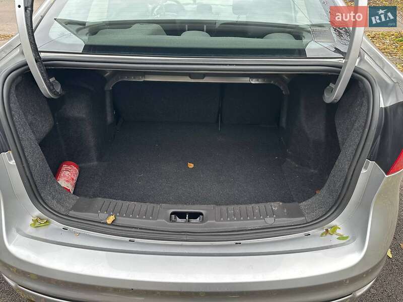 Седан Ford Fiesta 2019 в Днепре