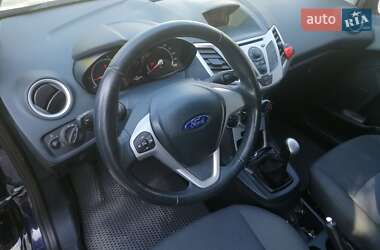 Хэтчбек Ford Fiesta 2012 в Ивано-Франковске