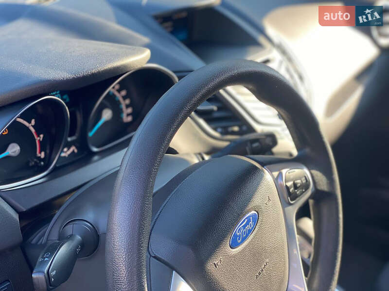 Седан Ford Fiesta 2019 в Ровно