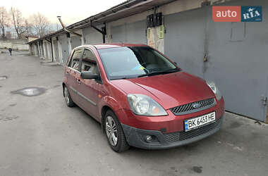 Хэтчбек Ford Fiesta 2006 в Ровно