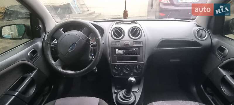 Хэтчбек Ford Fiesta 2006 в Кременчуге