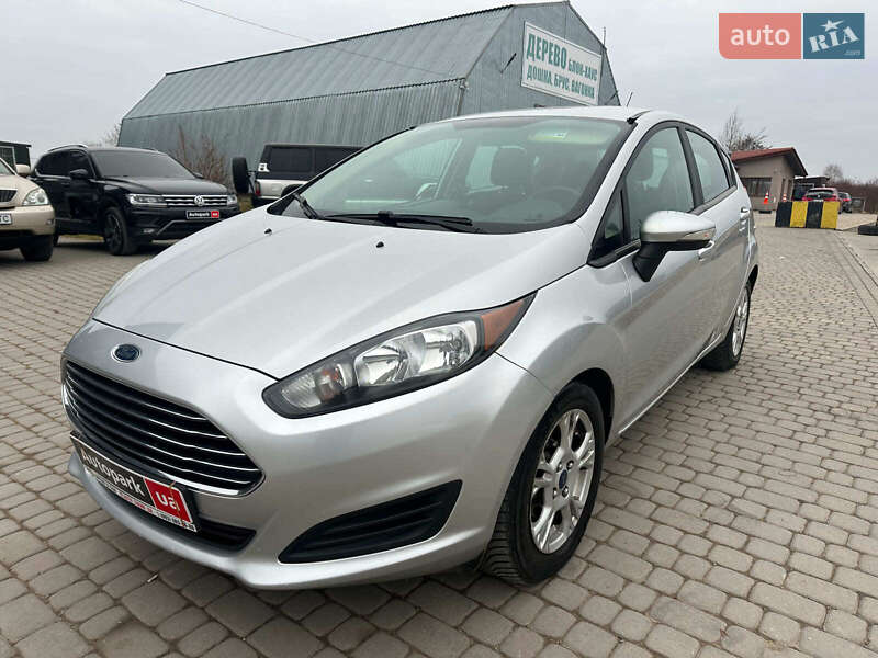 Хетчбек Ford Fiesta 2016 в Львові