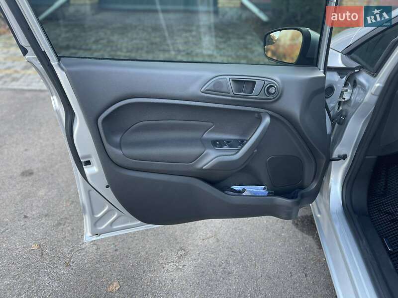 Седан Ford Fiesta 2018 в Сумах фото 21 Седан Ford Fiesta 2018 в Сумах