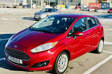 Хэтчбек Ford Fiesta 2015 в Киеве