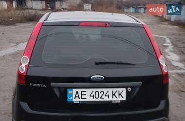 Хэтчбек Ford Fiesta 2007 в 