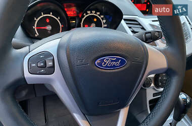 Хетчбек Ford Fiesta 2012 в Києві