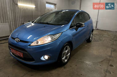 Хетчбек Ford Fiesta 2010 в Почаєві