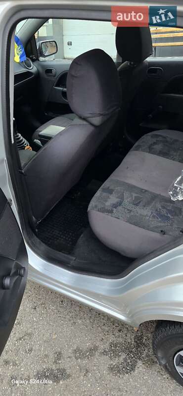 Хэтчбек Ford Fiesta 2007 в Киеве