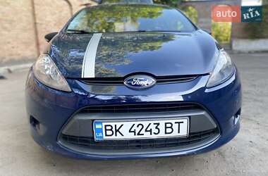 Хетчбек Ford Fiesta 2011 в Рівному