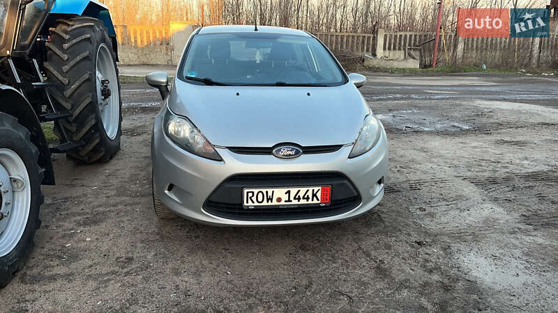 Хэтчбек Ford Fiesta 2012 в Николаеве