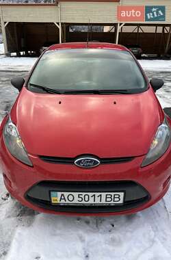 Хэтчбек Ford Fiesta 2012 в Межгорье