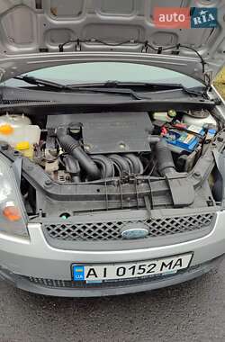 Хетчбек Ford Fiesta 2007 в Києві