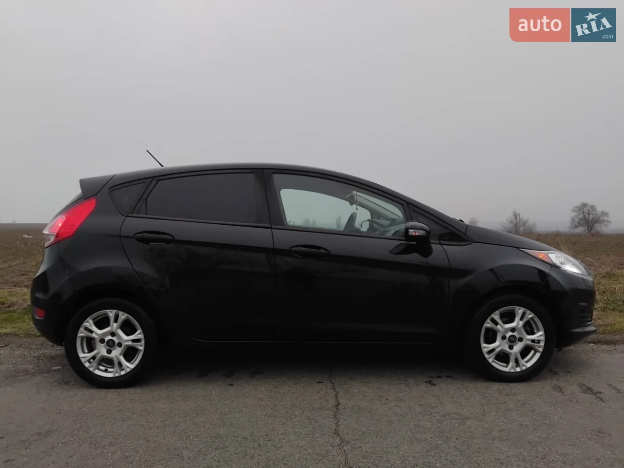2013 Ford Fiesta - мініатюра 21