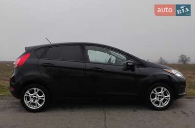 Хэтчбек Ford Fiesta 2014 в 