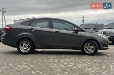 Седан Ford Fiesta 2018 в Львові