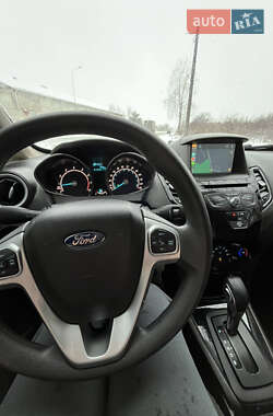 Седан Ford Fiesta 2017 в 