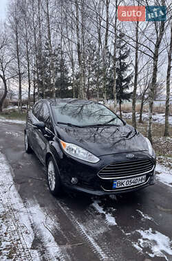 Седан Ford Fiesta 2014 в Ровно