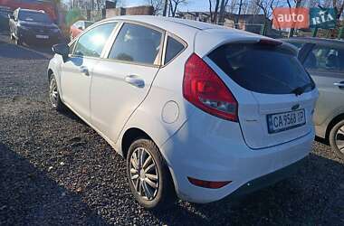 Хетчбек Ford Fiesta 2010 в Черкасах