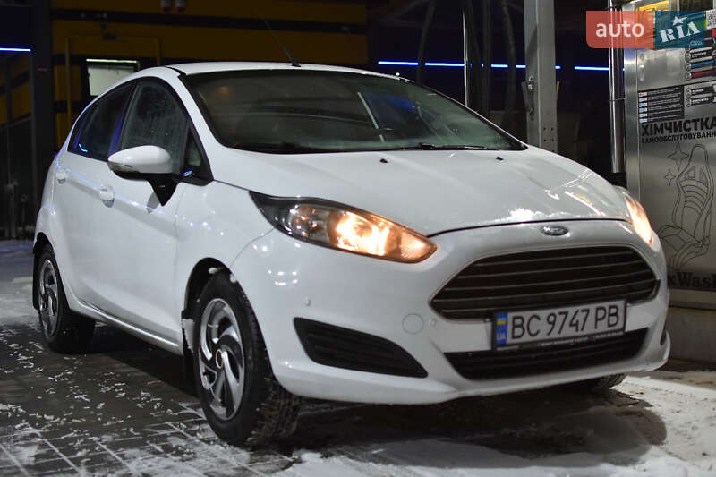 Хетчбек Ford Fiesta 2013 в Львові