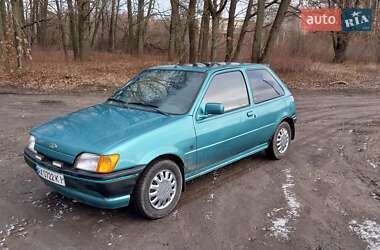 Хэтчбек Ford Fiesta 1990 в Валках