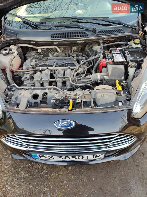 Седан Ford Fiesta 2014 в Рокитном