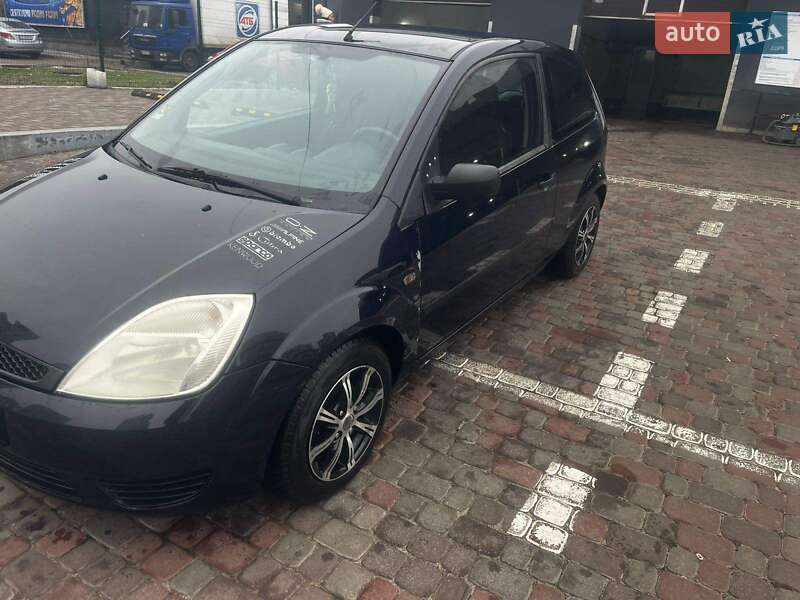 Хэтчбек Ford Fiesta 2004 в Киеве фото 6 Хэтчбек Ford Fiesta 2004 в Киеве