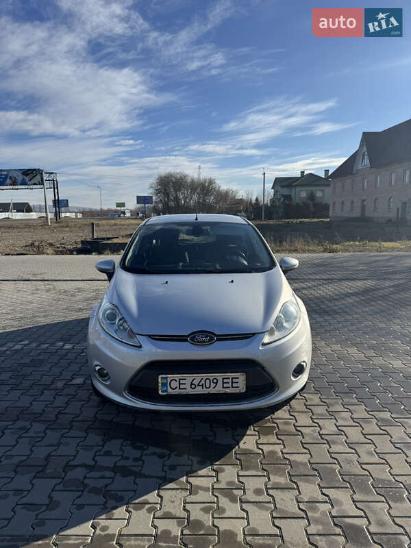 Хэтчбек Ford Fiesta 2012 в Черновцах фото Хэтчбек Ford Fiesta 2012 в Черновцах