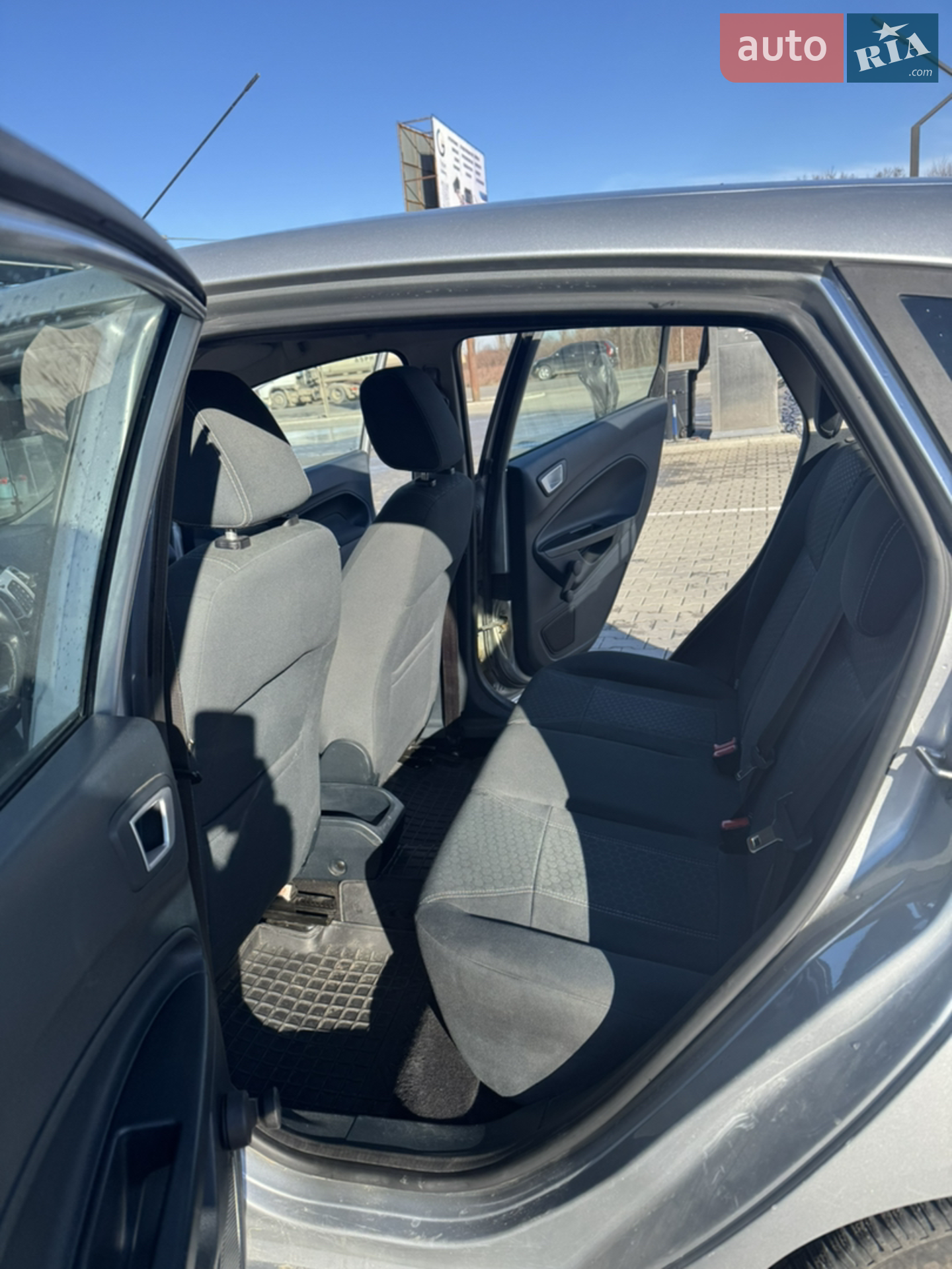 2012 Ford Fiesta - мініатюра 12